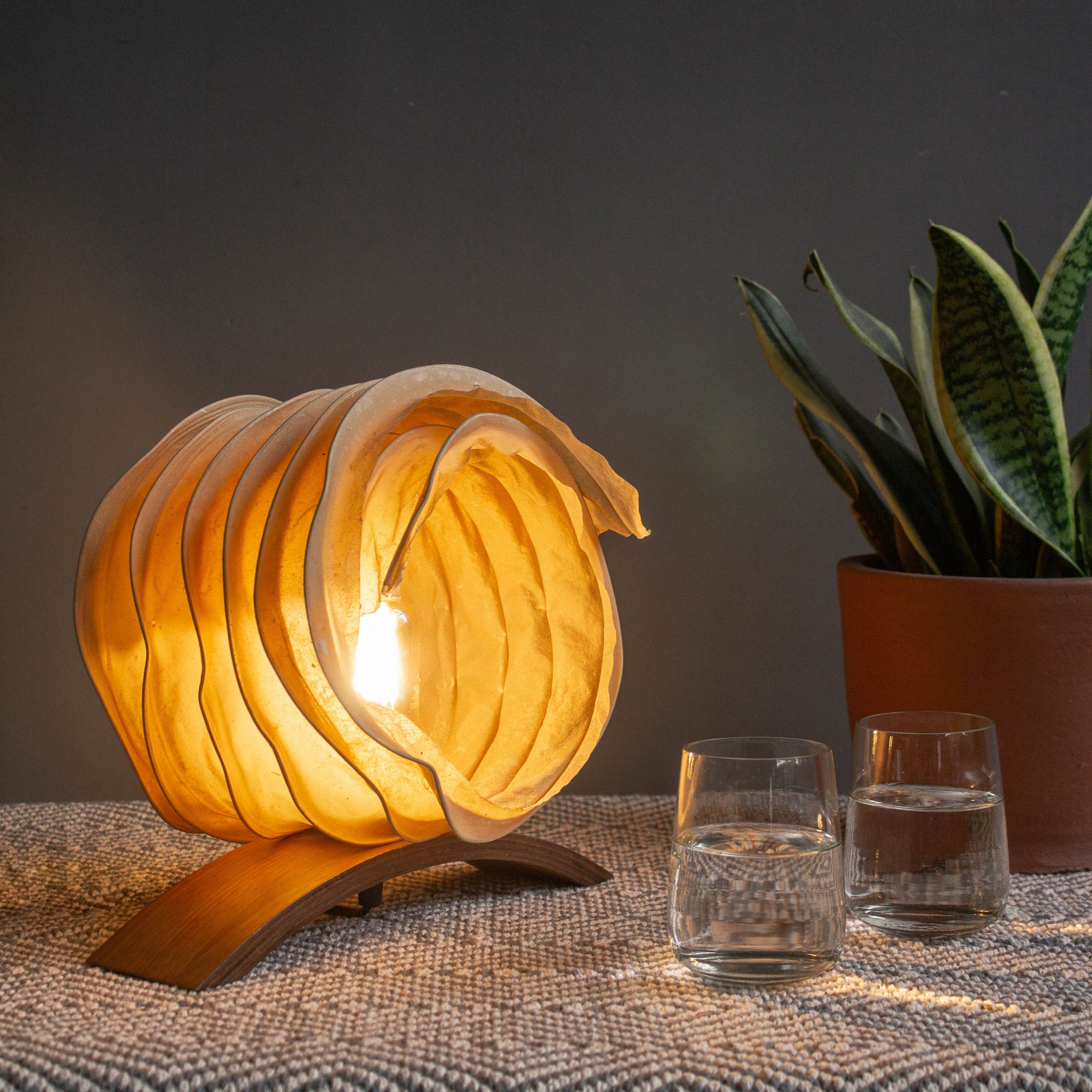 Enzo Crushed Table Lamp