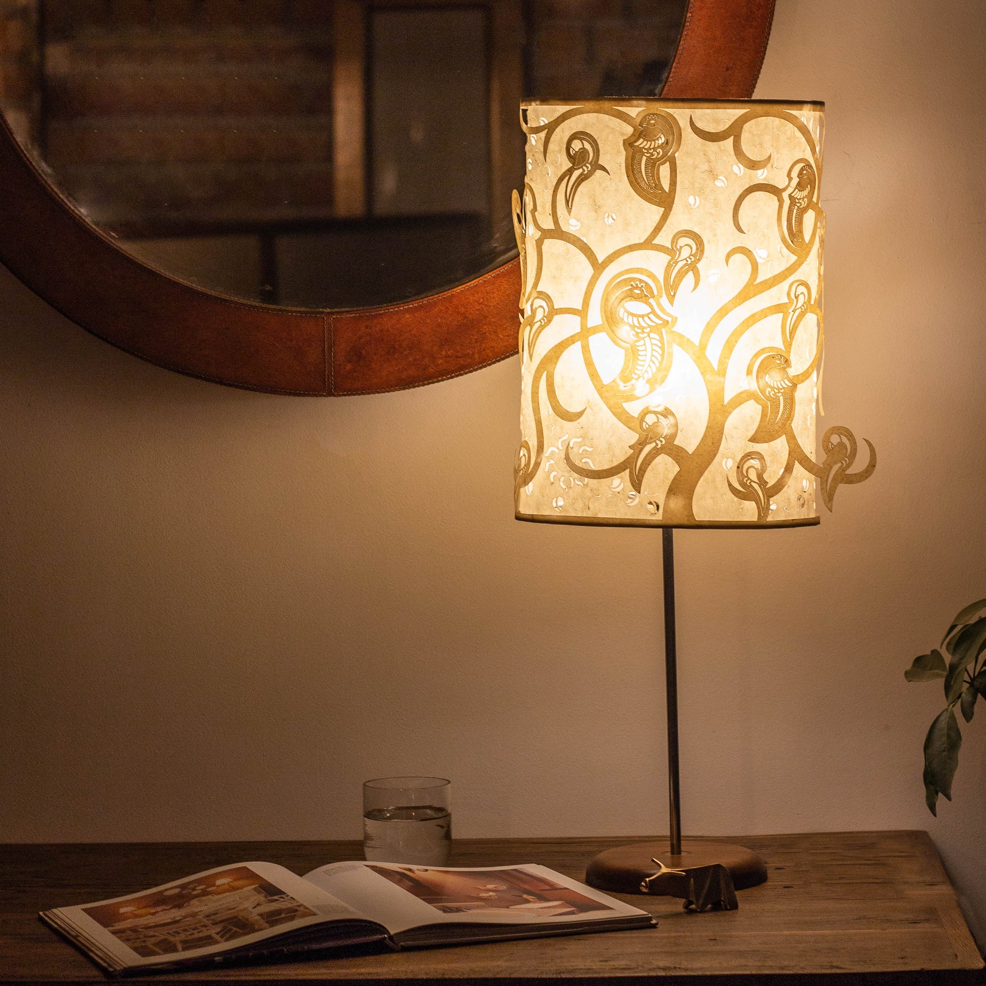 Parrots Shadow Play Table Lamp