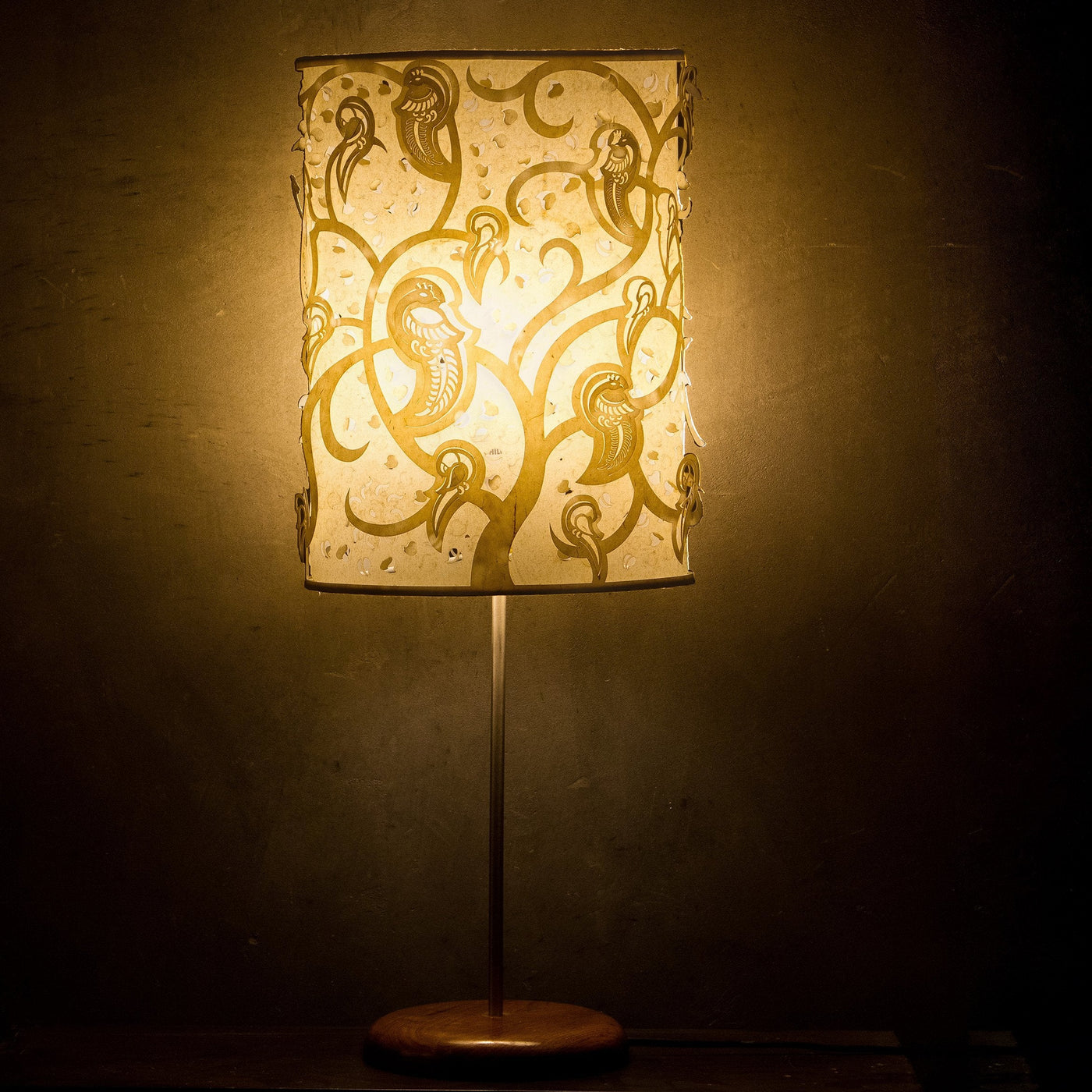 Parrots Shadow Play Table Lamp