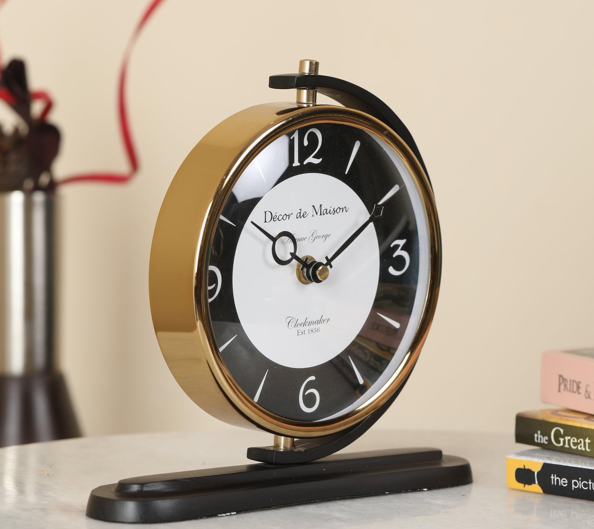 Aleksi Round Decorative Aluminium Table Clock For Home & Office Desk