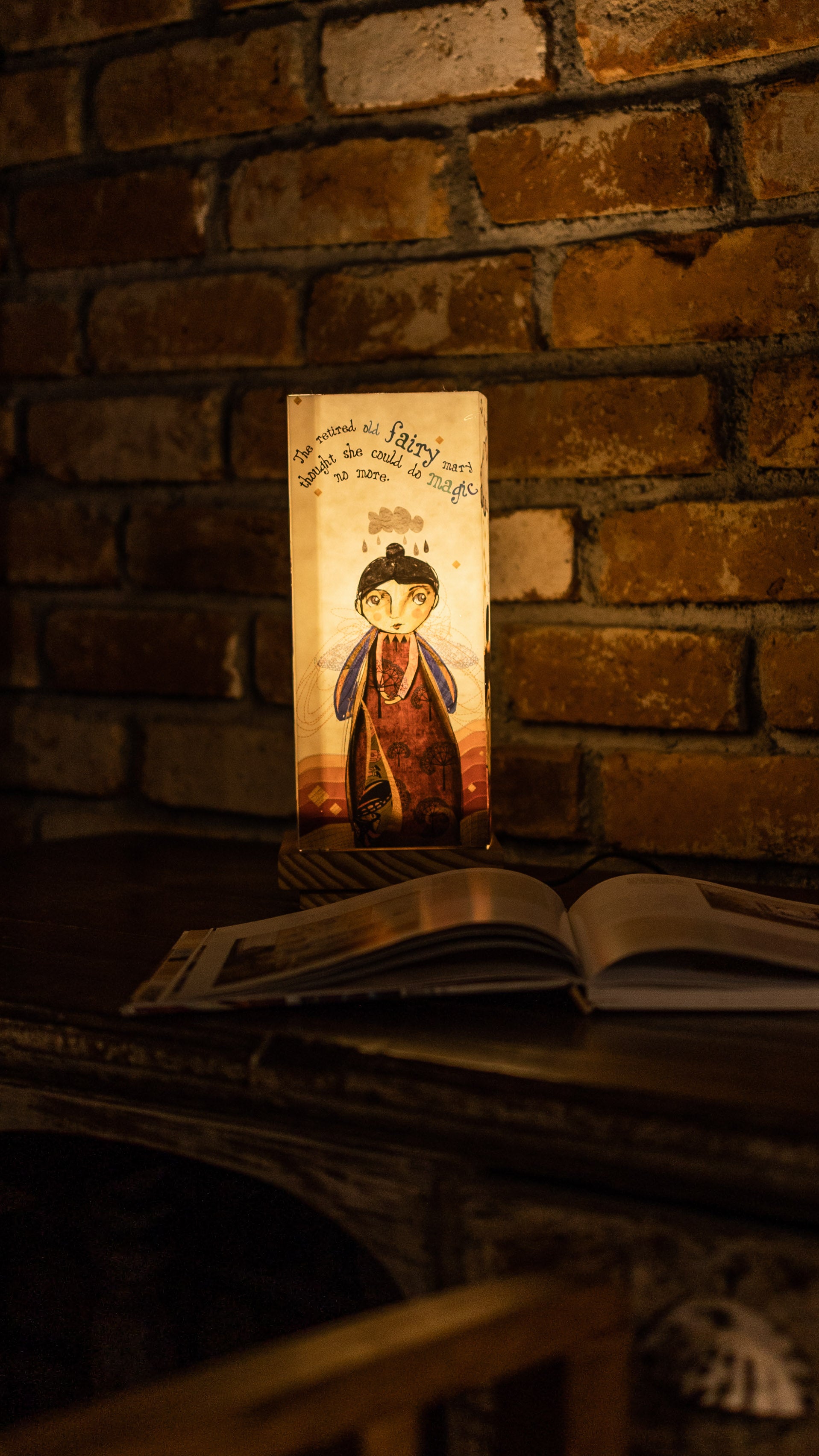 Fairy Mary Table Lamp