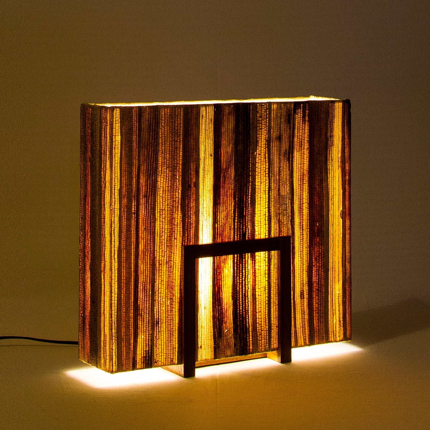 Un-Block Bark Table Lamp